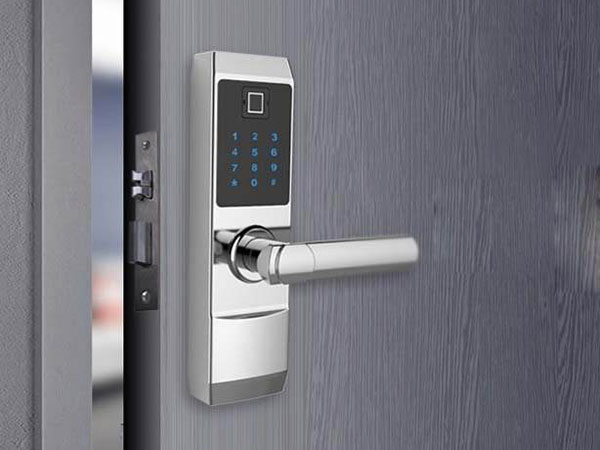 阿克苏24小时上门开锁公司