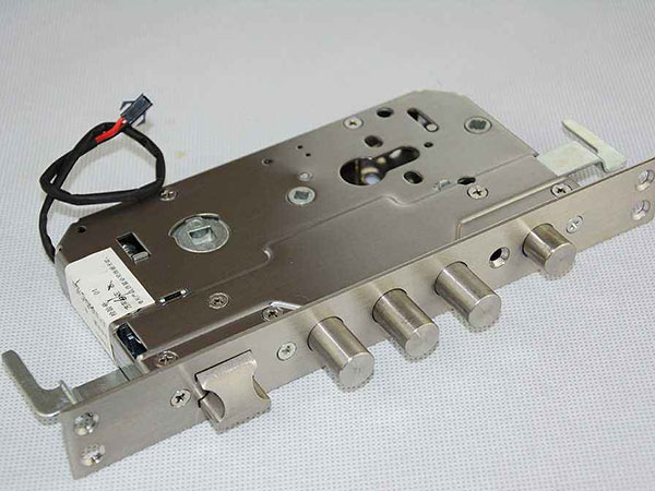 阿克苏24小时上门开锁公司