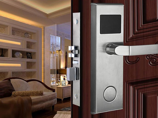 阿克苏24小时上门开锁公司