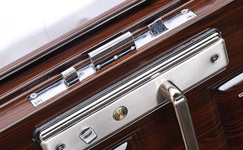 阿克苏24小时上门开锁公司