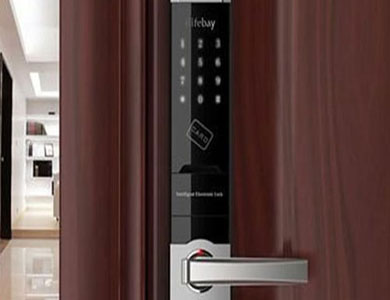 阿克苏24小时上门开锁公司